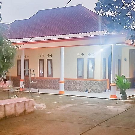Homestay Bukit Pamoyanan 2 Redpartner Bukanagara Extérieur photo