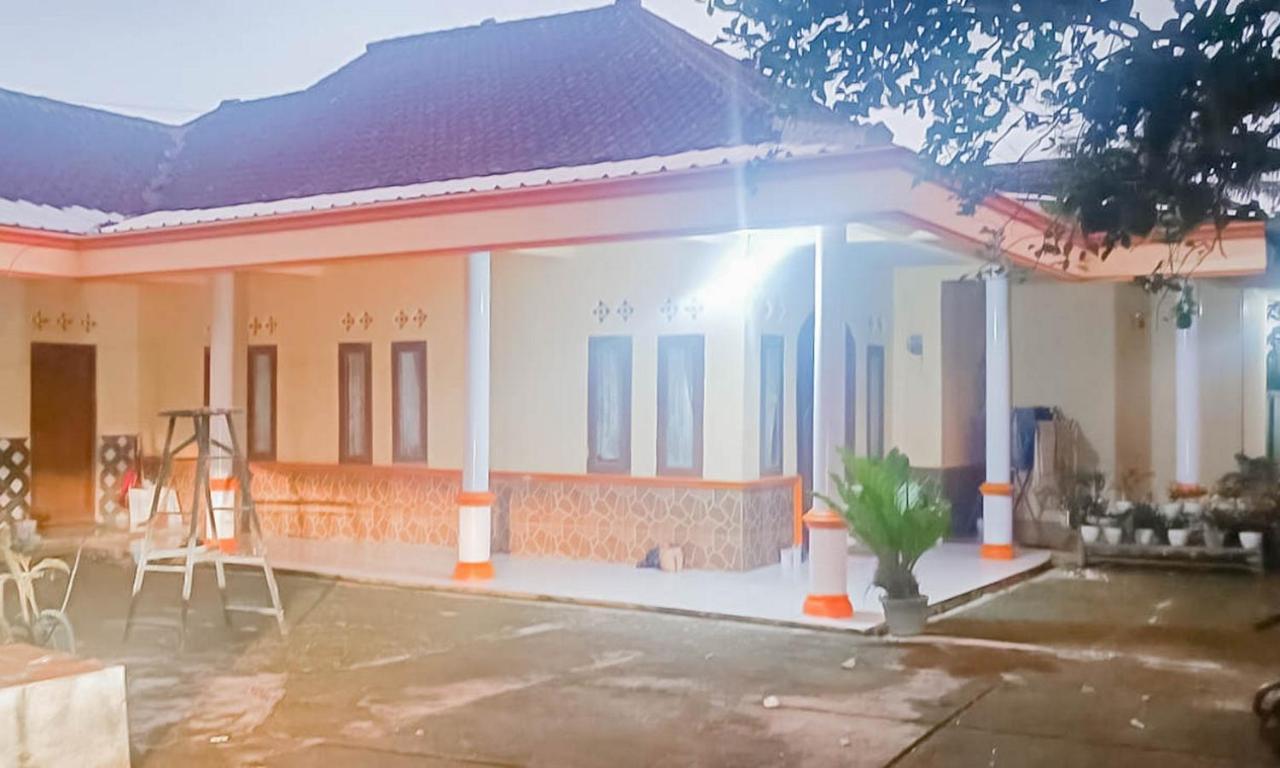 Homestay Bukit Pamoyanan 2 Redpartner Bukanagara Extérieur photo